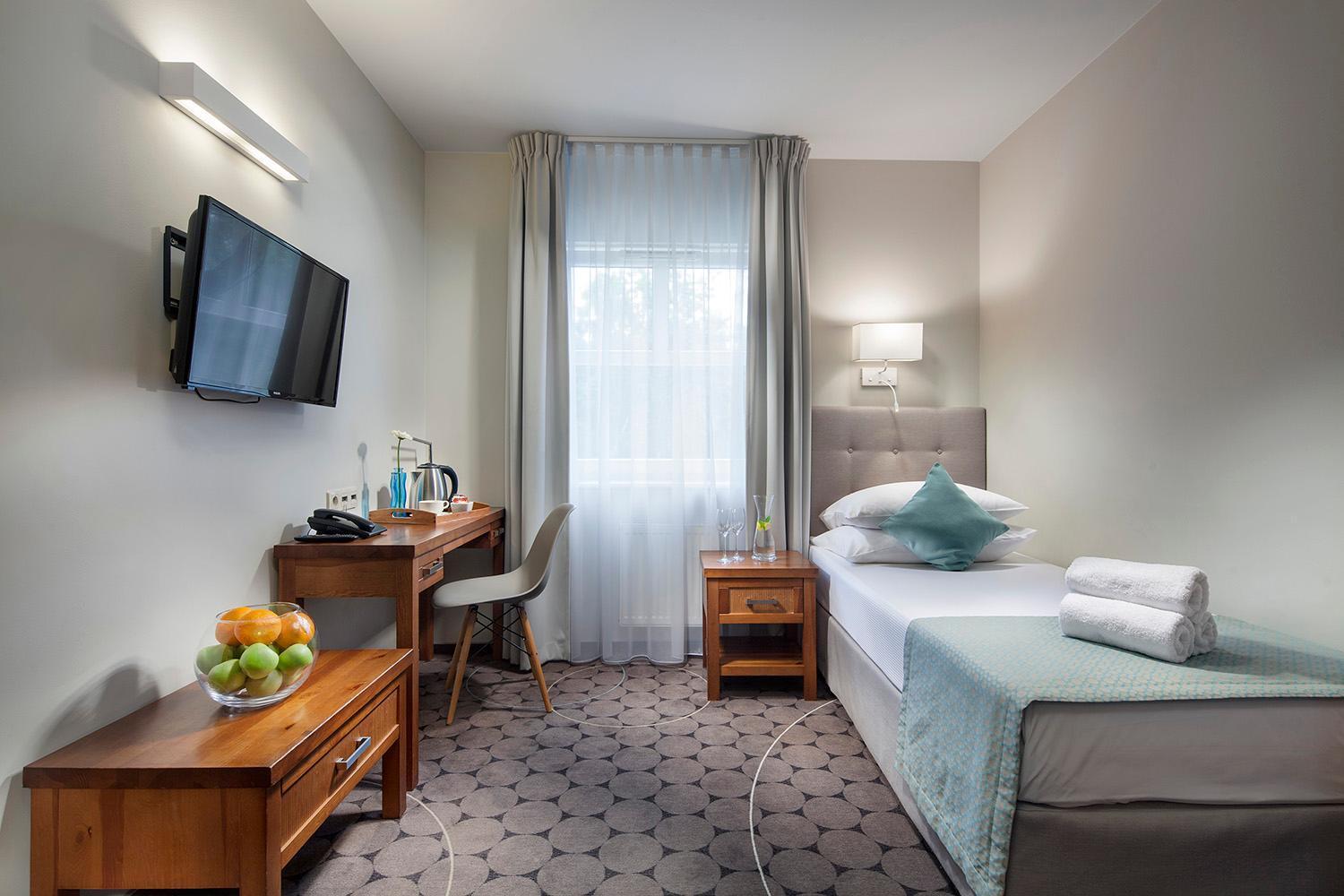 Aqua - Destigo Hotel