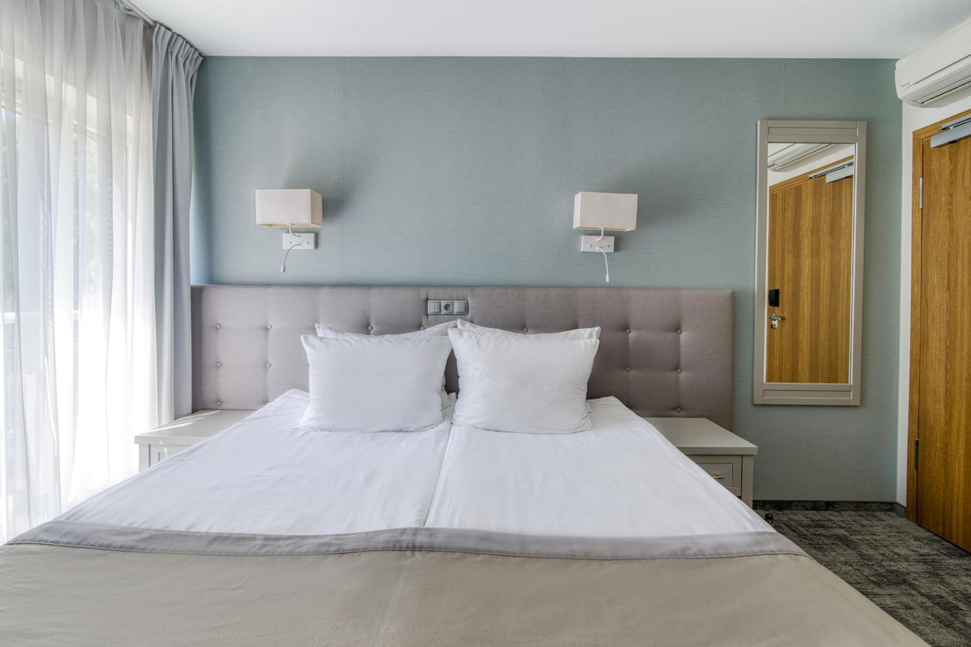 Hotell Aqua - Destigo 3*